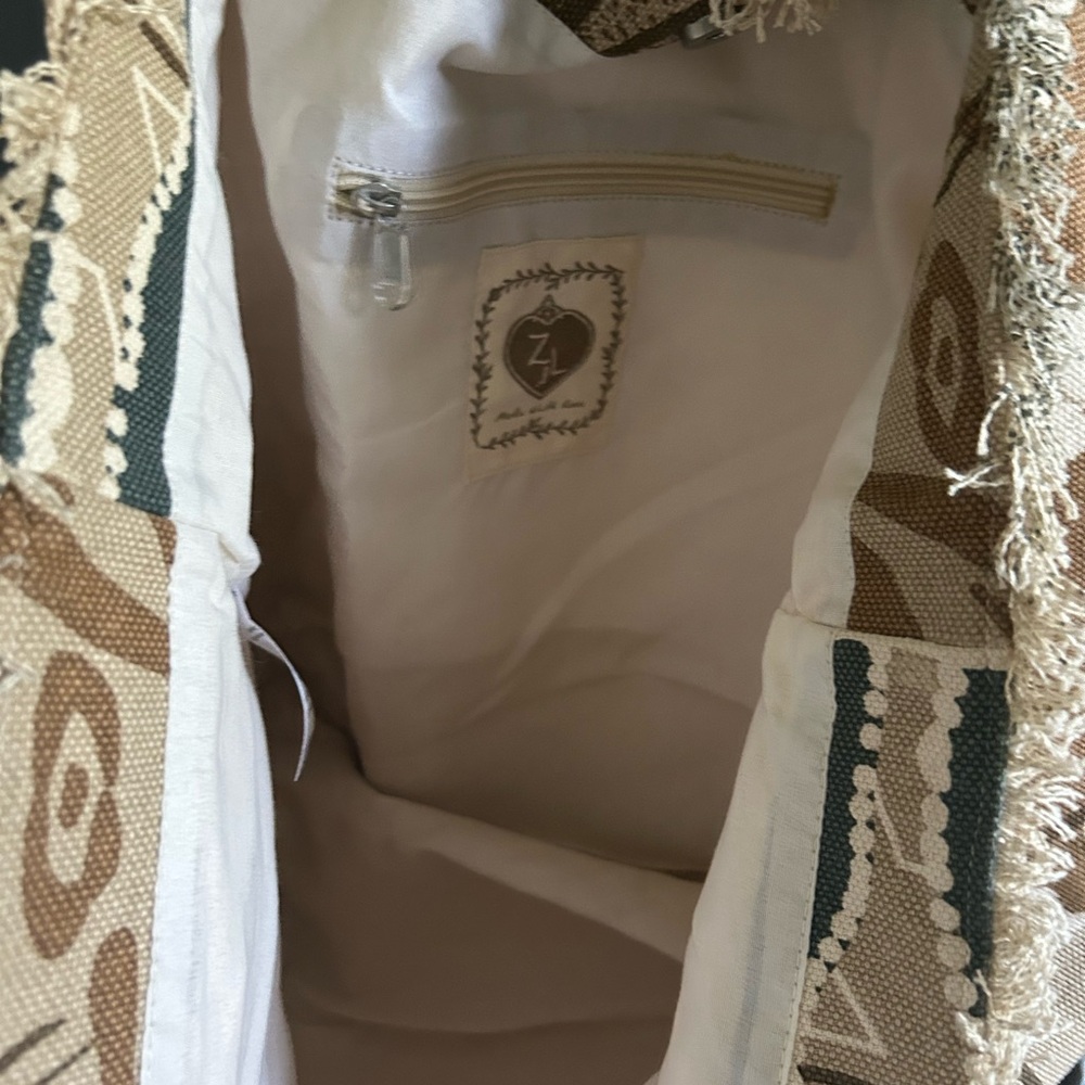 Artisan Fringed Tote Bag - Brown and Cream - Picture 5 of 11